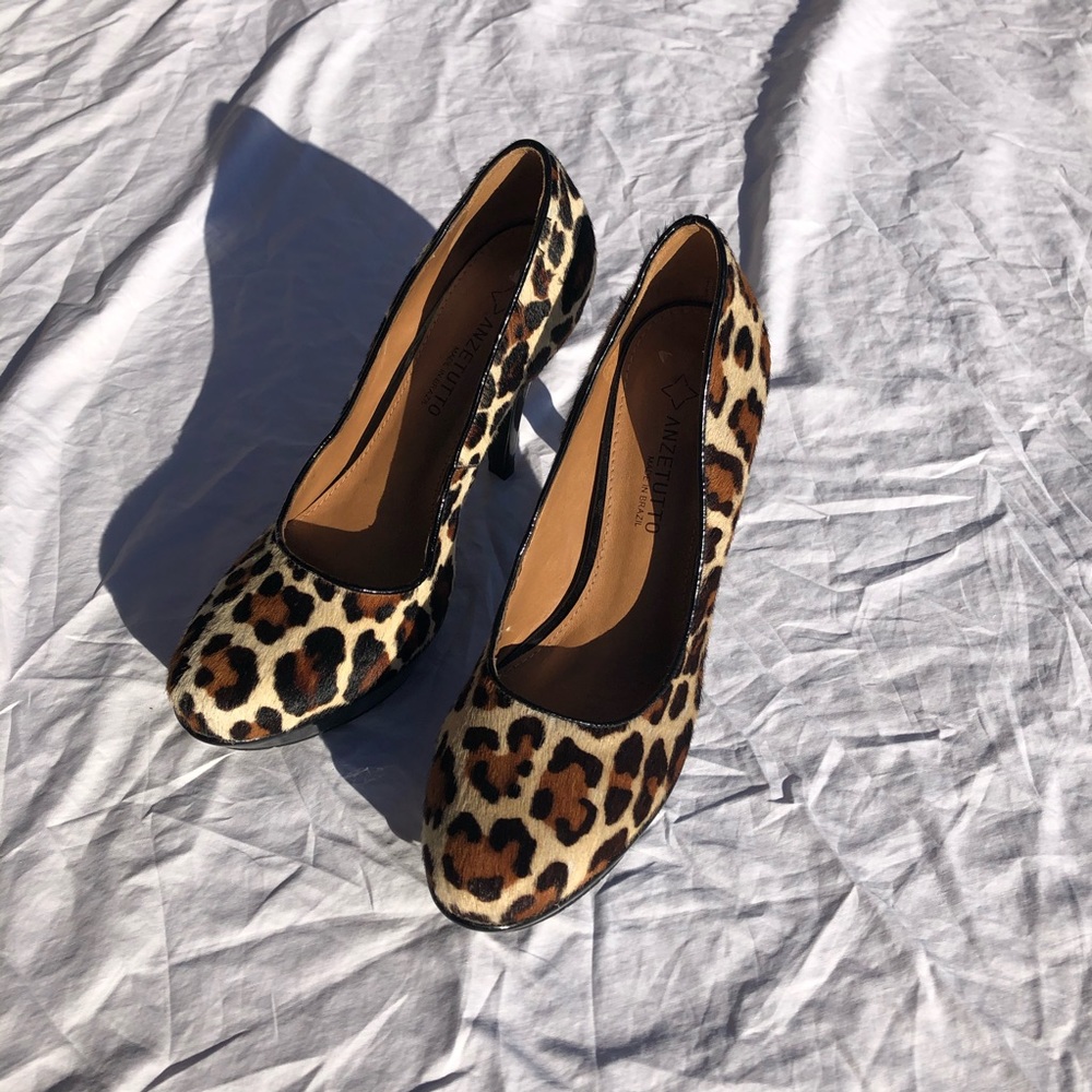 Leopard Pumps - Picture 4 of 6
